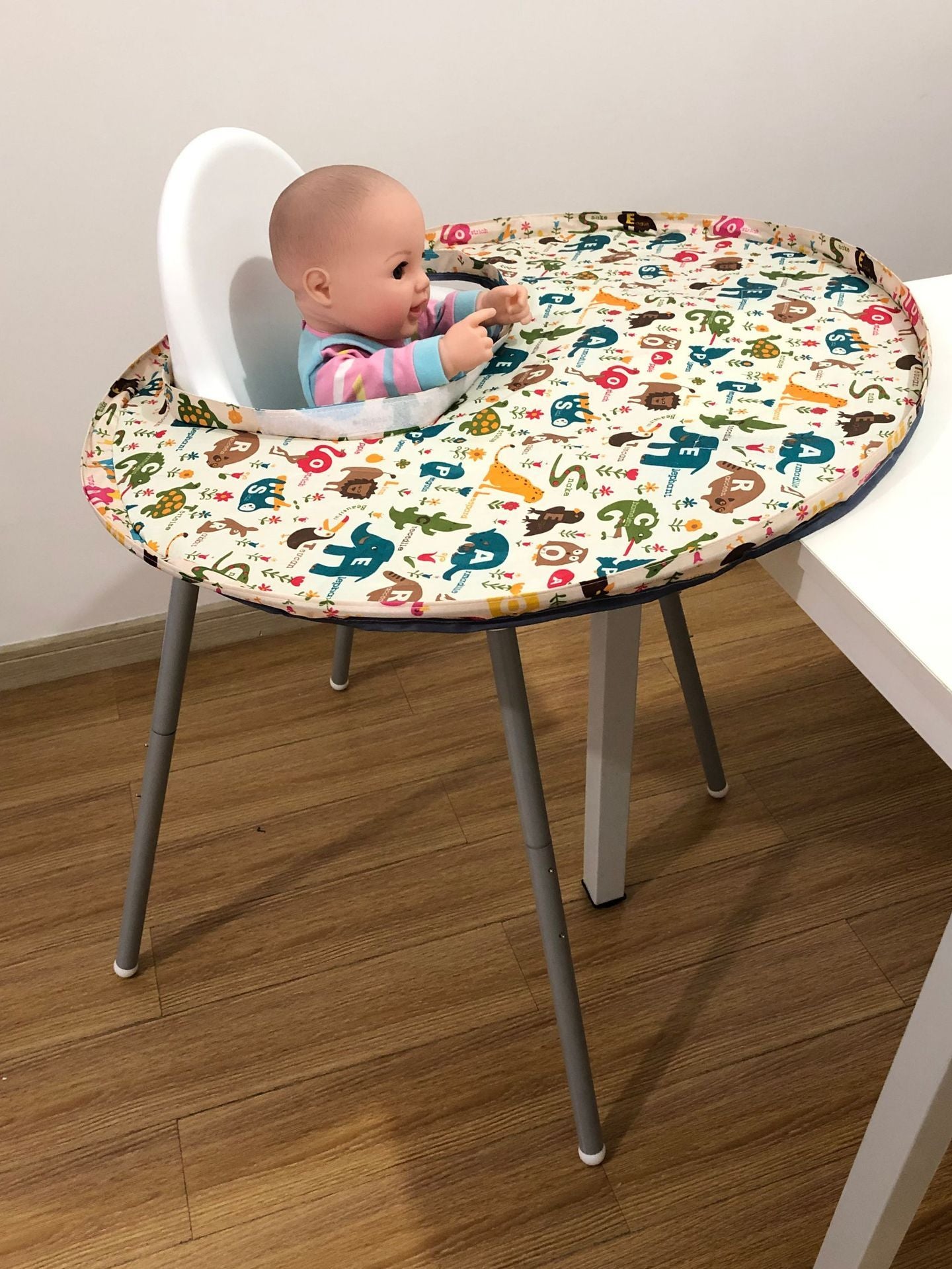 Baby Eating Chair Mat – Durable Oxford Cloth Spill Protector